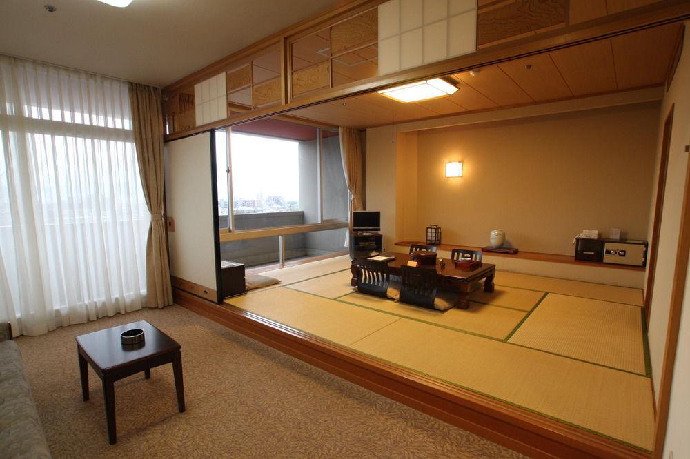 Dogo Hotel Mielparque Matsuyama Matsuyama  Buitenkant foto