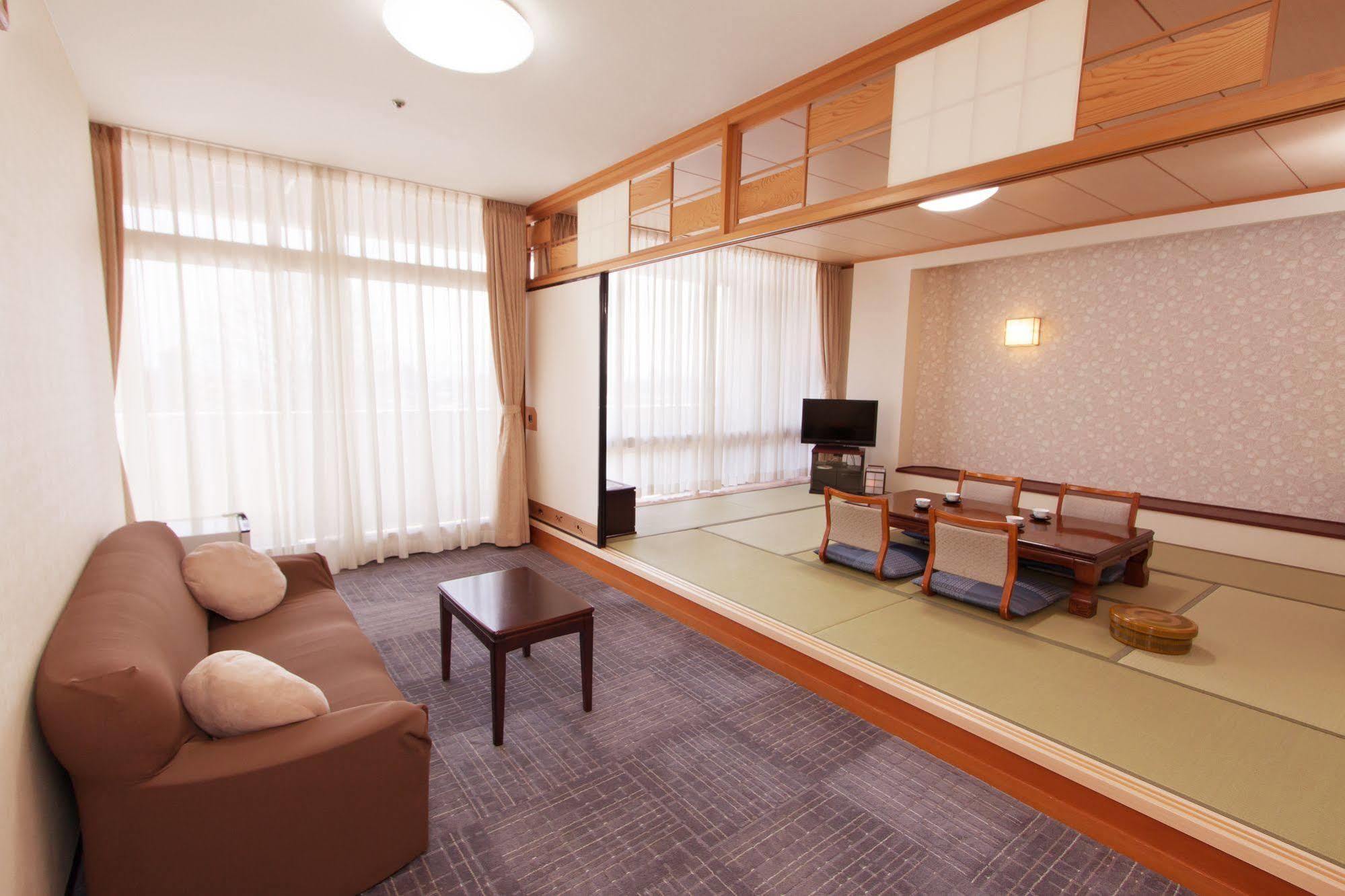 Dogo Hotel Mielparque Matsuyama Matsuyama  Buitenkant foto