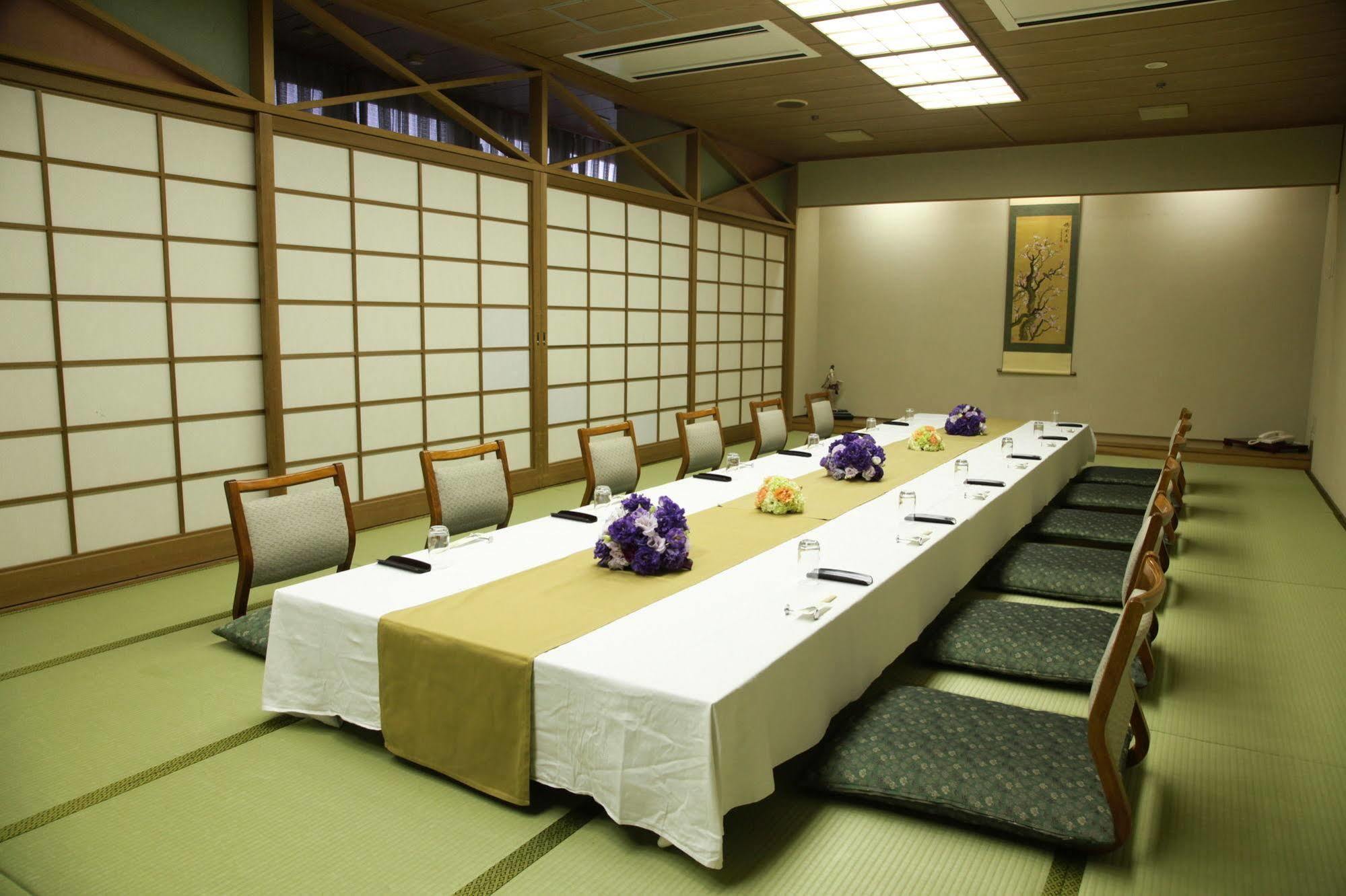 Dogo Hotel Mielparque Matsuyama Matsuyama  Buitenkant foto